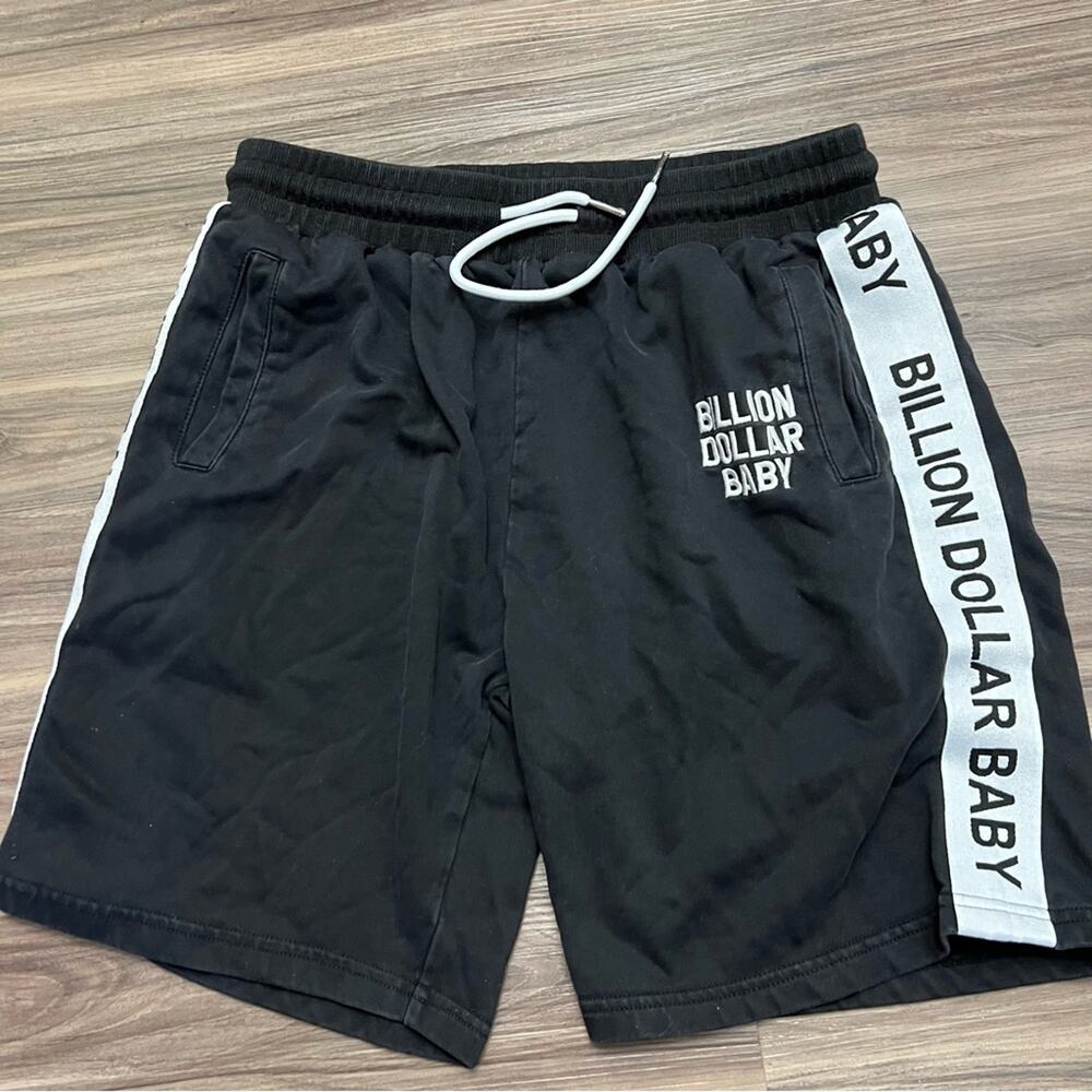 Billion dollar baby youth large shorts